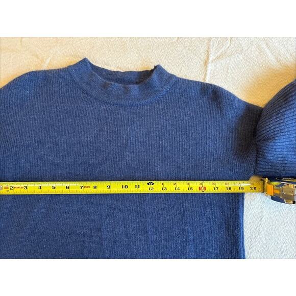 NWT GIANNI BINI Women's Sweater Long Sleeve Blue Butterfly Size Medium - Picture 9 of 10